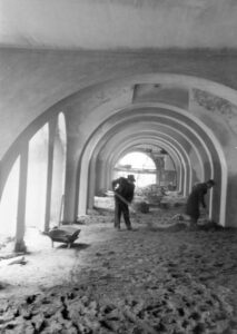 Budowa arkad w kamienicy przy ul. Krakowskiej, 1941 r., fot. Theuergarten Ewald