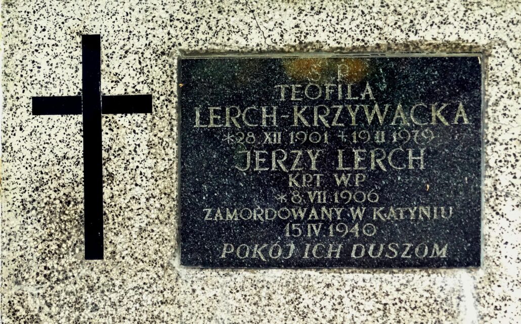 Inskrypcja dot. Jerzego Lercha, kapitana artylerii WP, zamordowanego w Katyniu, fot. Zbigniew Kos