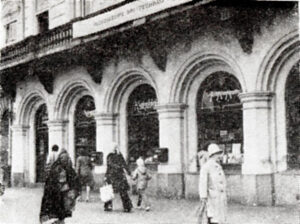 Księgarnia muzyczna przy Rynku Głównym 25, fot. Kronika Krakowa 1971